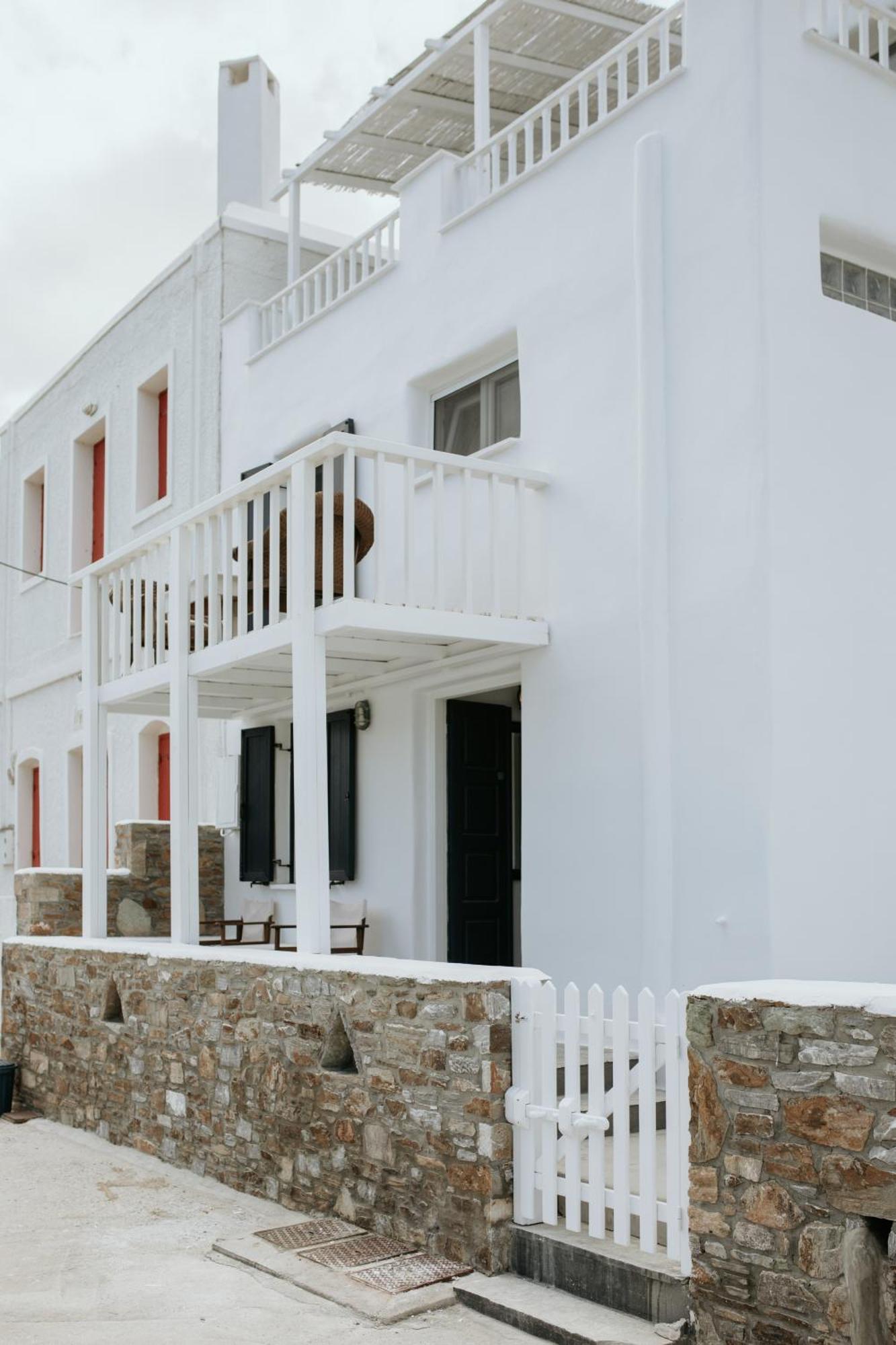Yi & Thalassa Living By Khi Kíthnos Exteriör bild