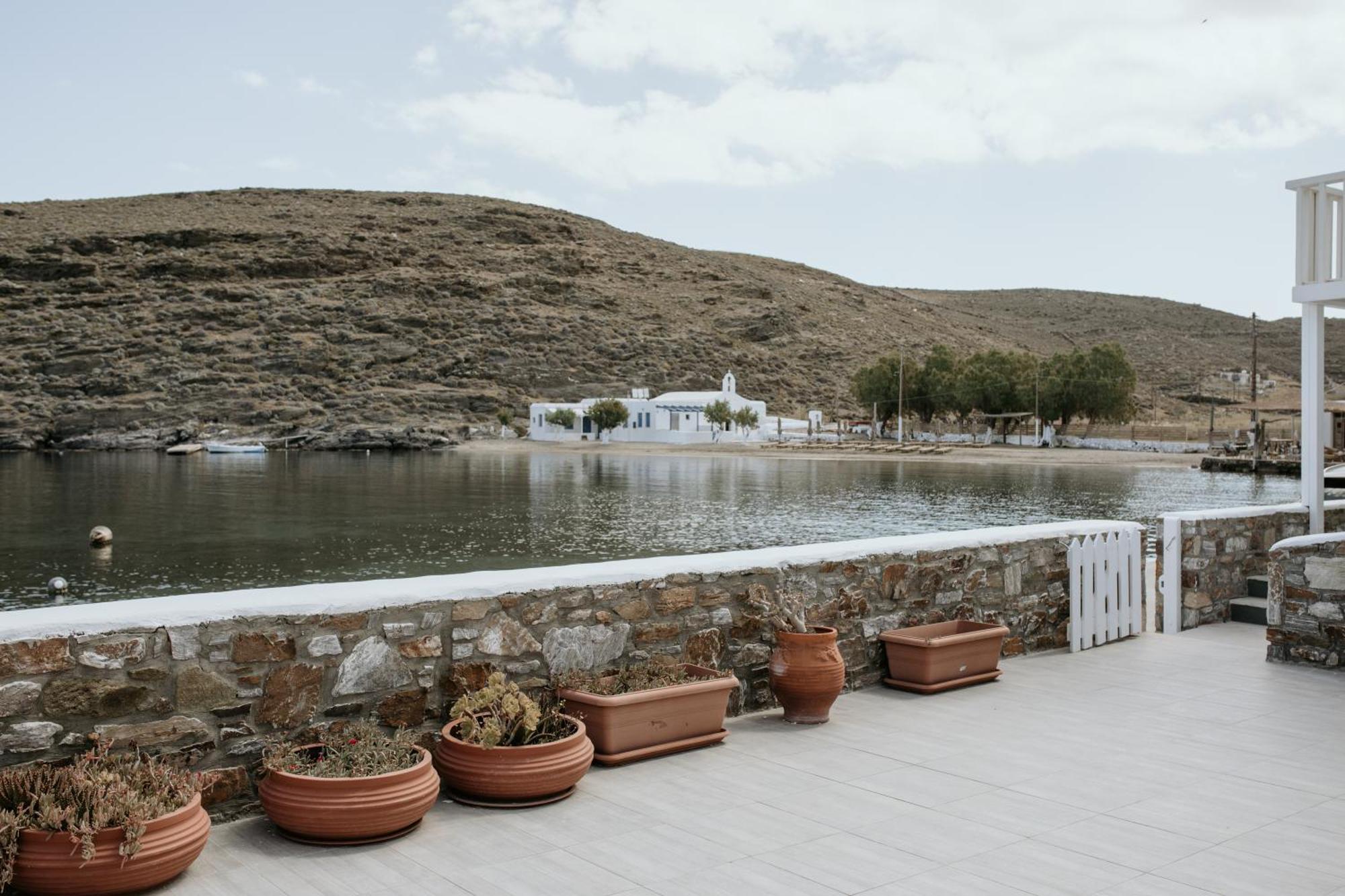 Yi & Thalassa Living By Khi Kíthnos Exteriör bild